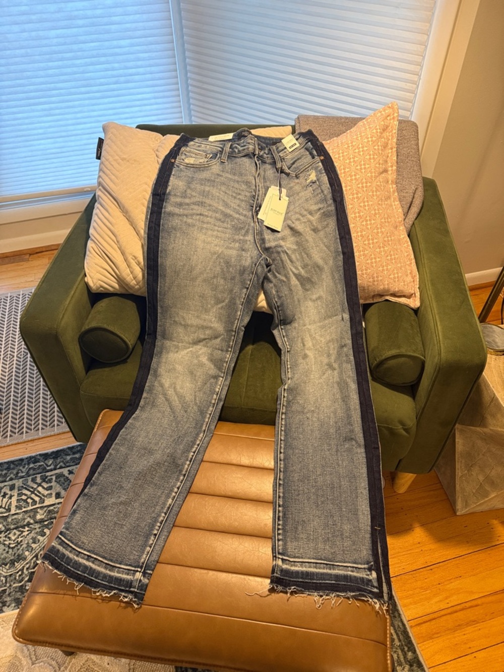 NEW! Judy Blue Split Side Seam High Waist Jeans (Stretch) Sz 13/31